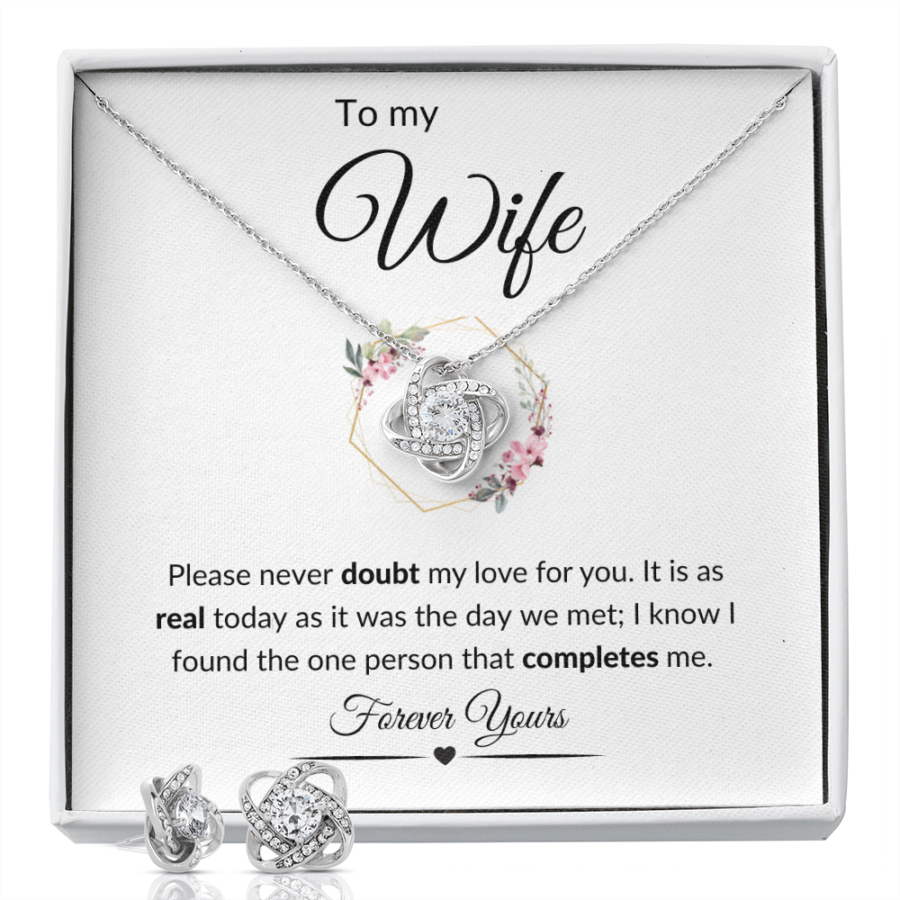 To My Wife / Love Knot Earring & Necklace Set