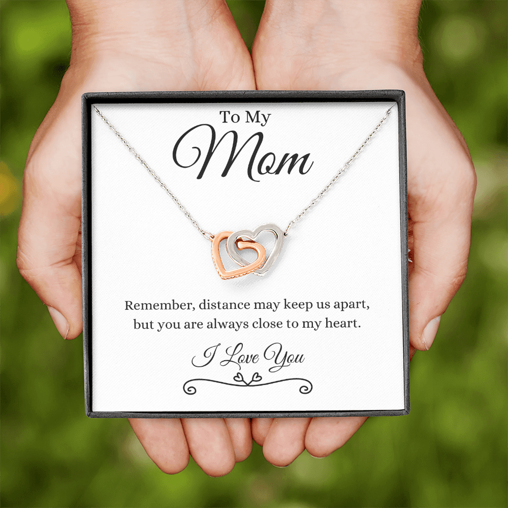 To My Mom / Interlocking Hearts necklace