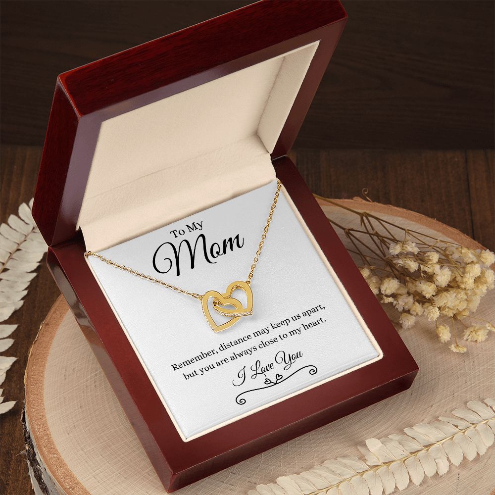 To My Mom / Interlocking Hearts necklace